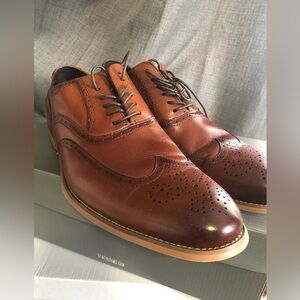 Stacy Adams Brown Leather Oxfords with Brogue Detailing